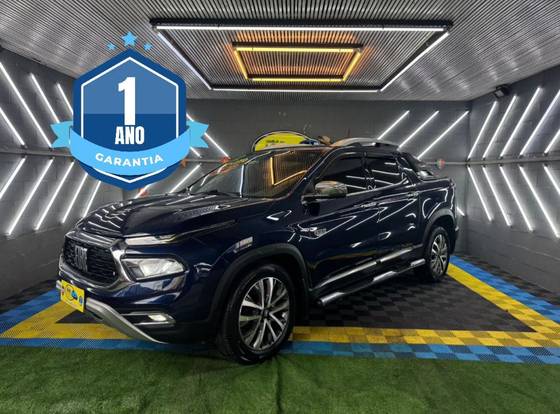 FIAT TORO 2.0 16V TURBO DIESEL RANCH 4WD AT9 FIAT TORO 2.0 16V TURBO DIESEL RANCH 4WD AT9